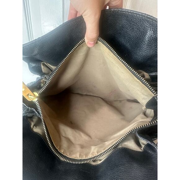 Marc Jacobs Stam Silvana Black Quilted Gold Hardware Leather Shoulder Bag - Picture 9 of 12